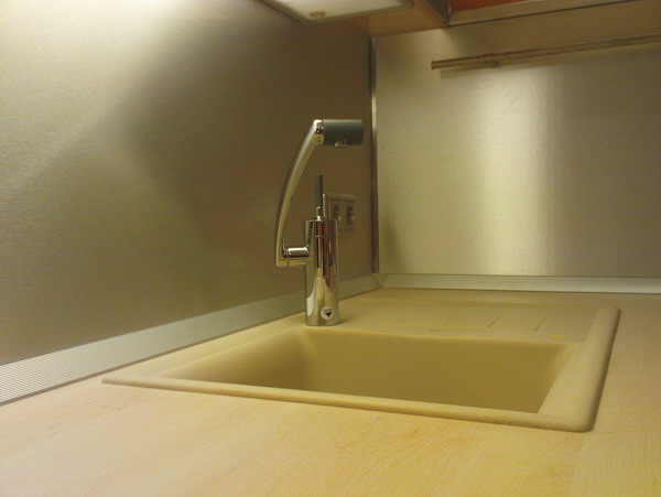 :  DSC00498.JPG
: 676
:  50,9 