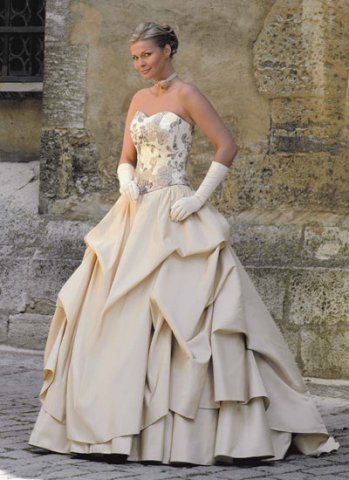 :  a590b2463bcb.jpg
: 82
:  38,8 