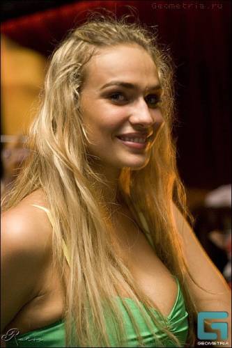 :  119950014.jpg
: 214
:  24,8 