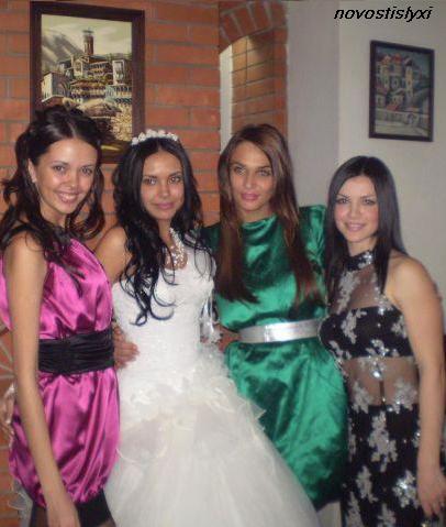 :  8bd5ae65849e.jpg
: 275
:  32,8 