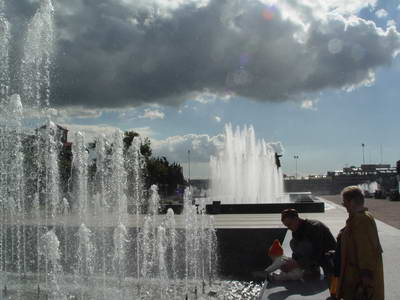 :  DSC03987.JPG
: 44
:  27,7 