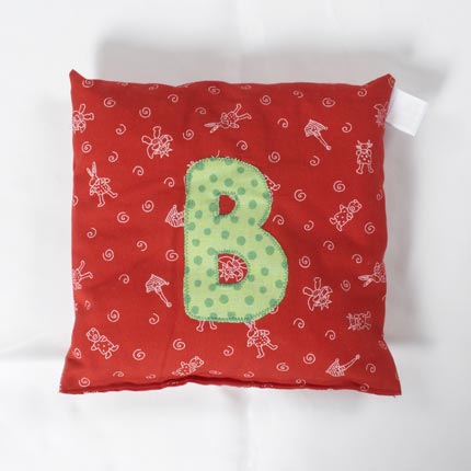 :  3-8080-baby_kissen-buchstabenkissen-b-klein-21x21cm-zinno-westfalen-bw.jpg
: 43
:  23,8 