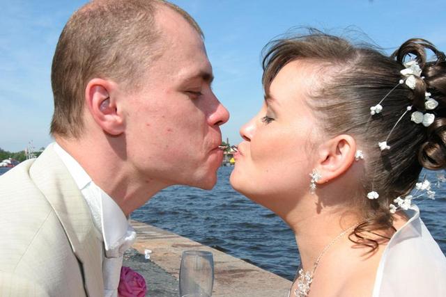 :  0103.jpg
: 1279
:  41,1 